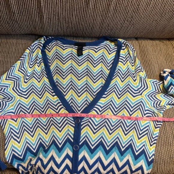Lane Bryant Chevron Cardigan Sweater Size 22/24 - Picture 7 of 8